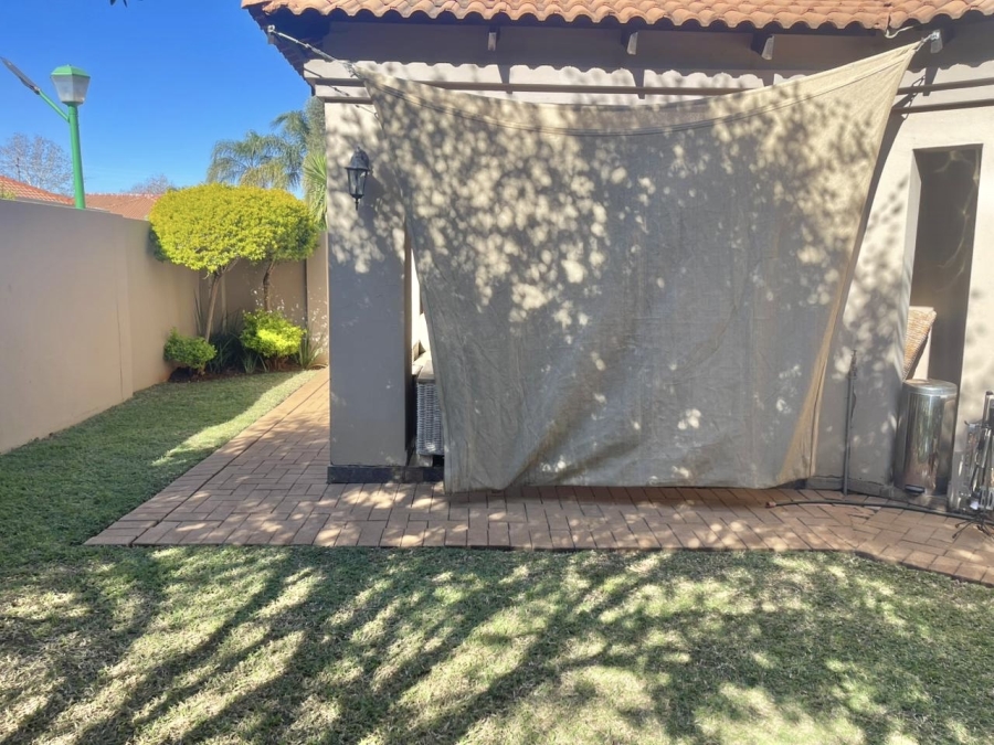 To Let 3 Bedroom Property for Rent in Melodie North West